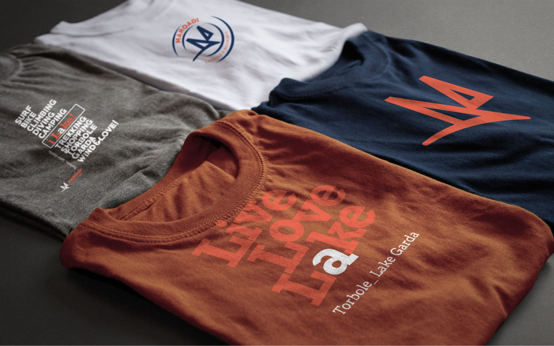 Progetto per shirt personalizzate in vari colori create per la promozioen del nuovo logo campeggio maroadi. Progetto Diadestudio arco di Trento